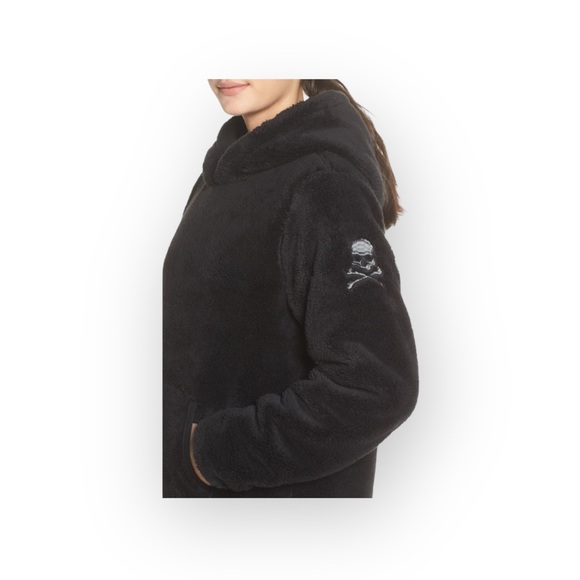 soulcycle Tops - new SoulCycle ☻ Faux Shearling Reversible Mesh Skull Embroidered Pullover Hoodie